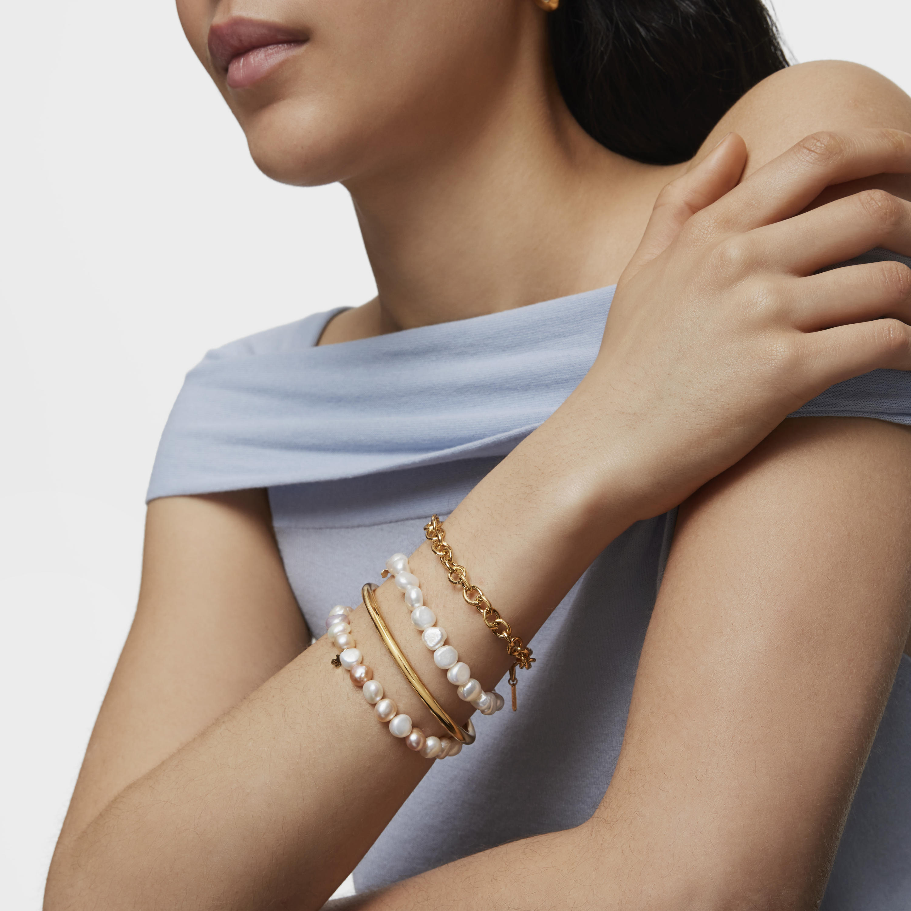 18K solid gold Sweet Dolls Bracelet with baroque pearls and Bear motif