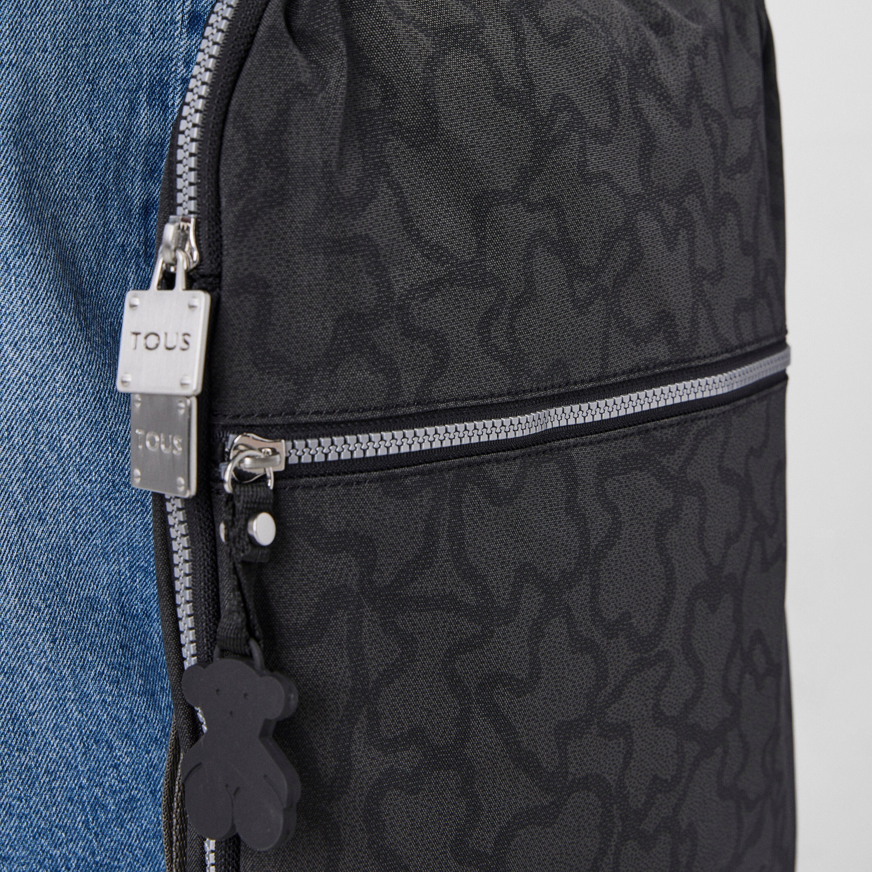 Anthracite-black colored Nylon Kaos New Colores Backpack