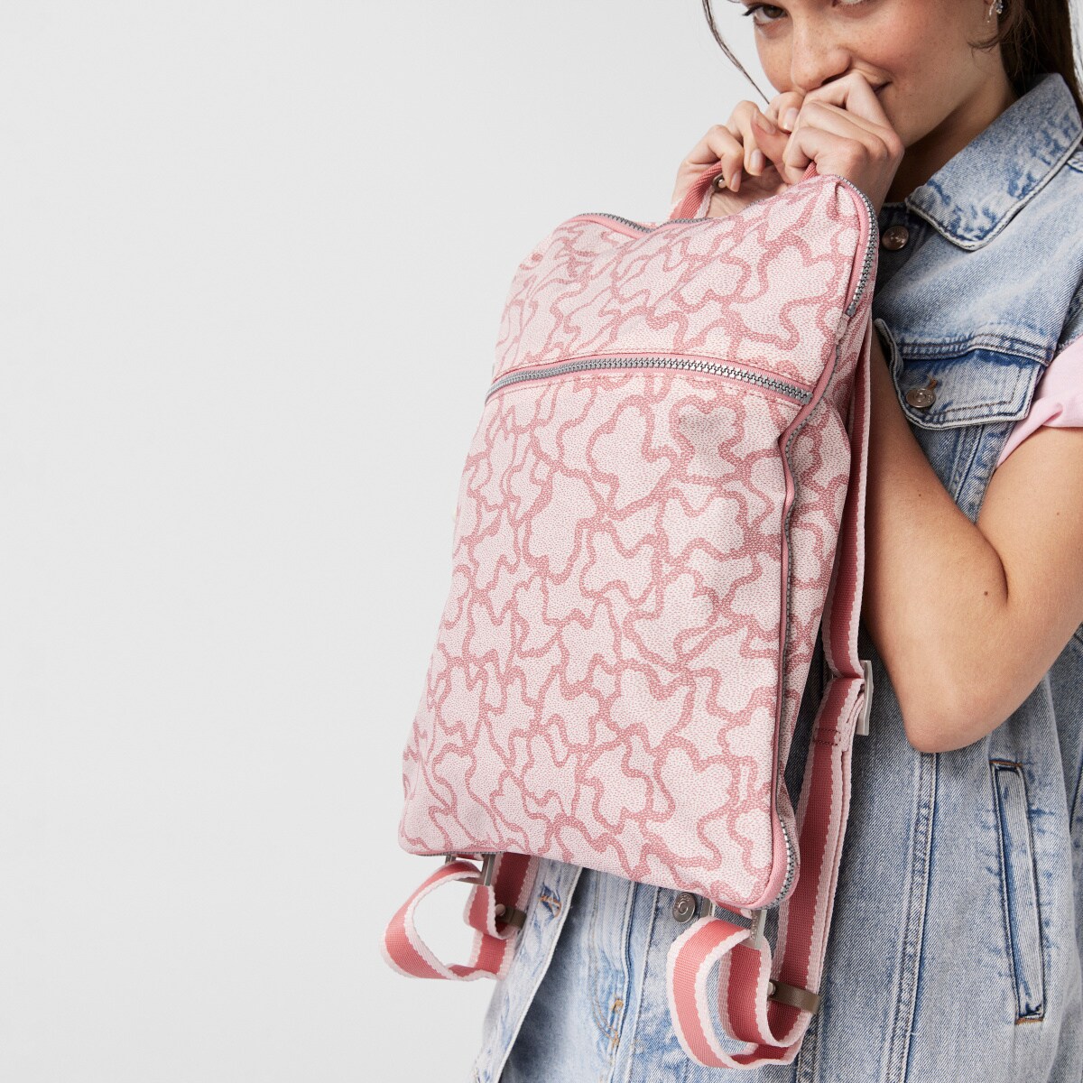 Pink colored Nylon Kaos New Colores Backpack