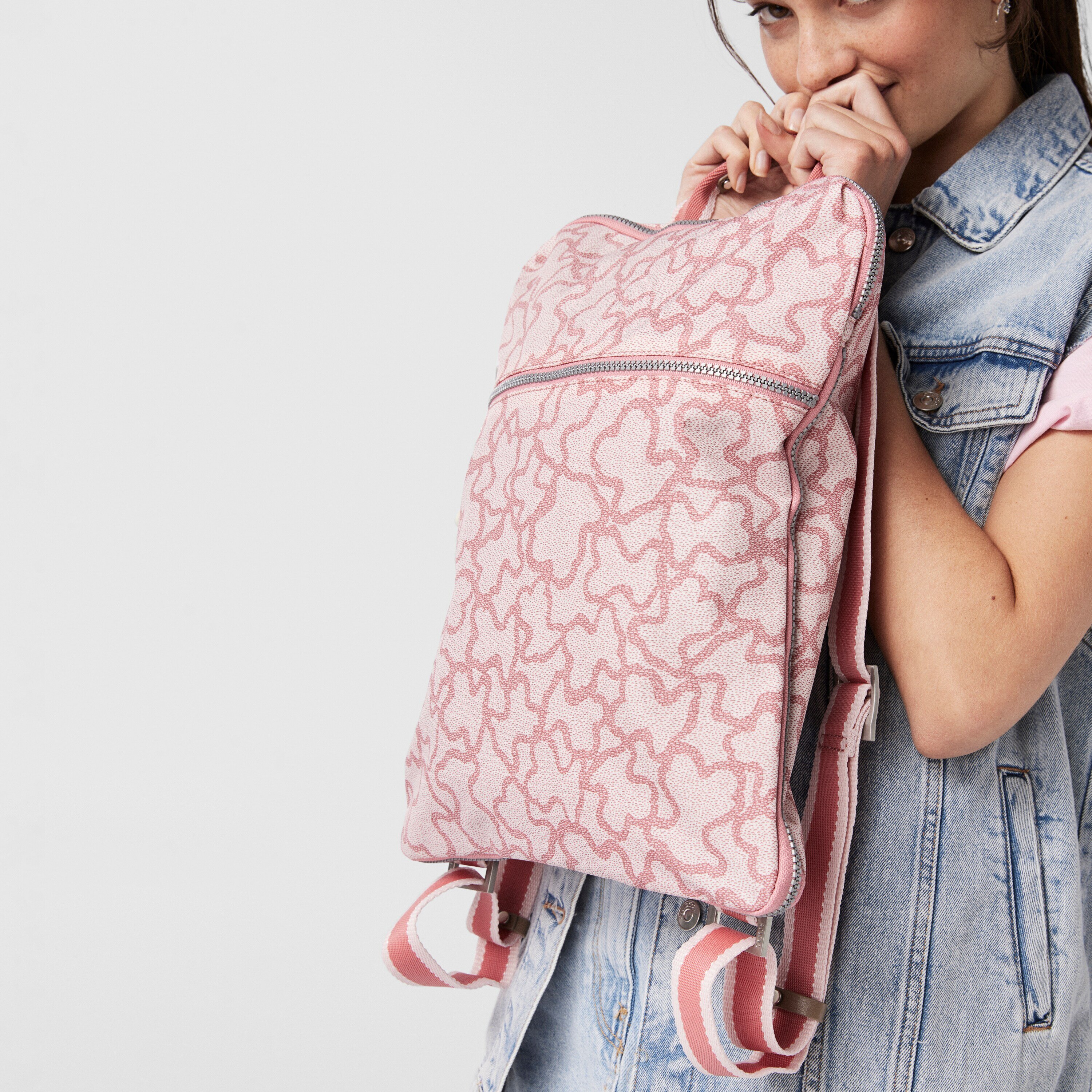 Pink colored Nylon Kaos New Colores Backpack