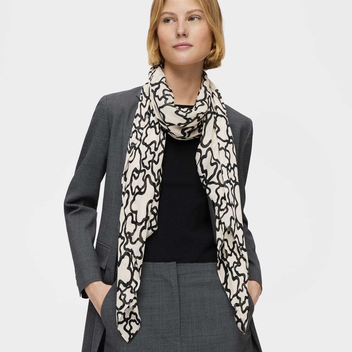 Kaos Scarf