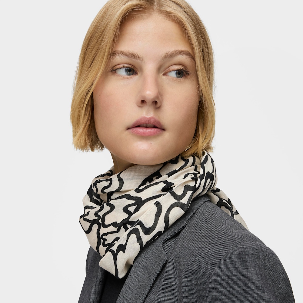 Kaos Scarf