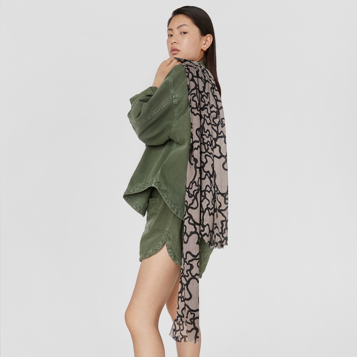 Kaos Scarf