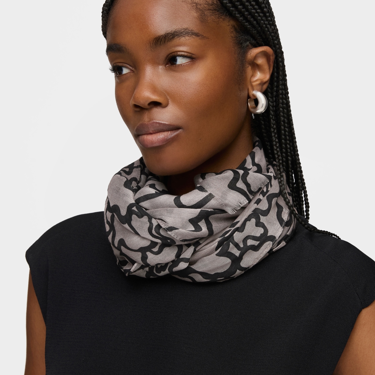 Kaos Scarf