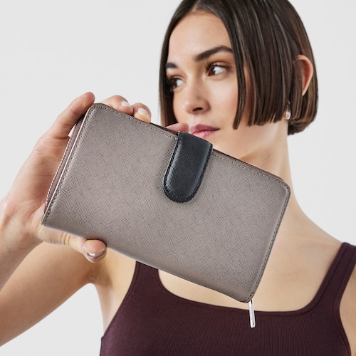 Billetero mediano Dubai Saffiano en color bronce-topo