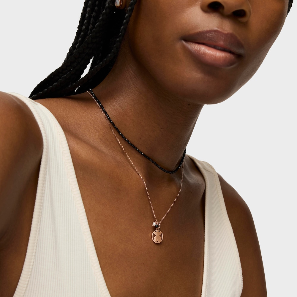 Collar con baño de oro rosa 18 kt sobre plata y ónix, rubí tratado y perla cultivada Camille Collar con baño de oro rosa 18 kt sobre plata y ónix, rubí tratado y perla cultivada Camille
