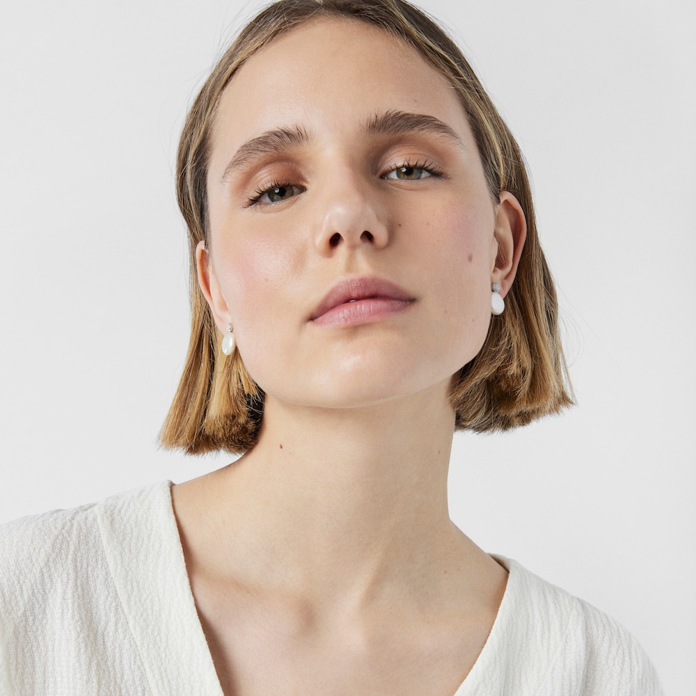 Pendientes de oro blanco con diamantes y perla cultivada Alecia