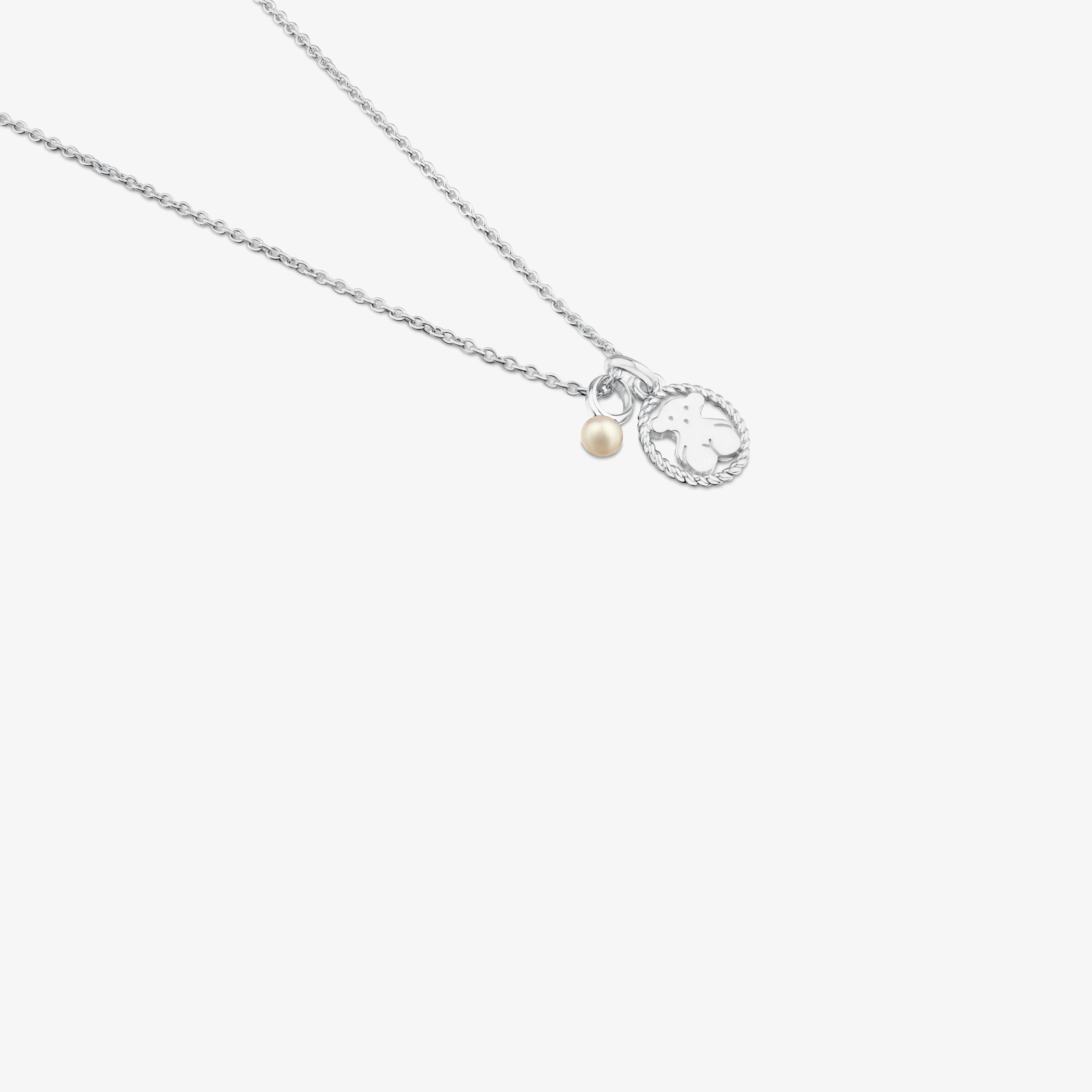 Silver Camee Necklace with Pearl