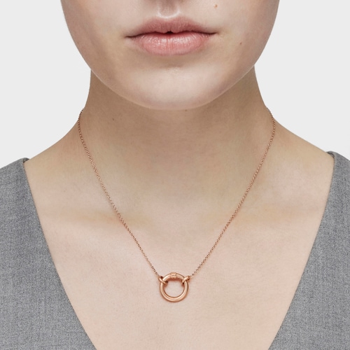 Collar con baño de oro rosa 18 kt sobre plata y anilla de 16mm Hold