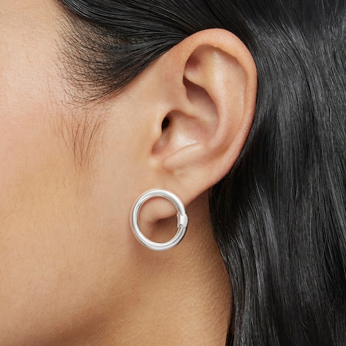 Pendientes medianos de plata Hold