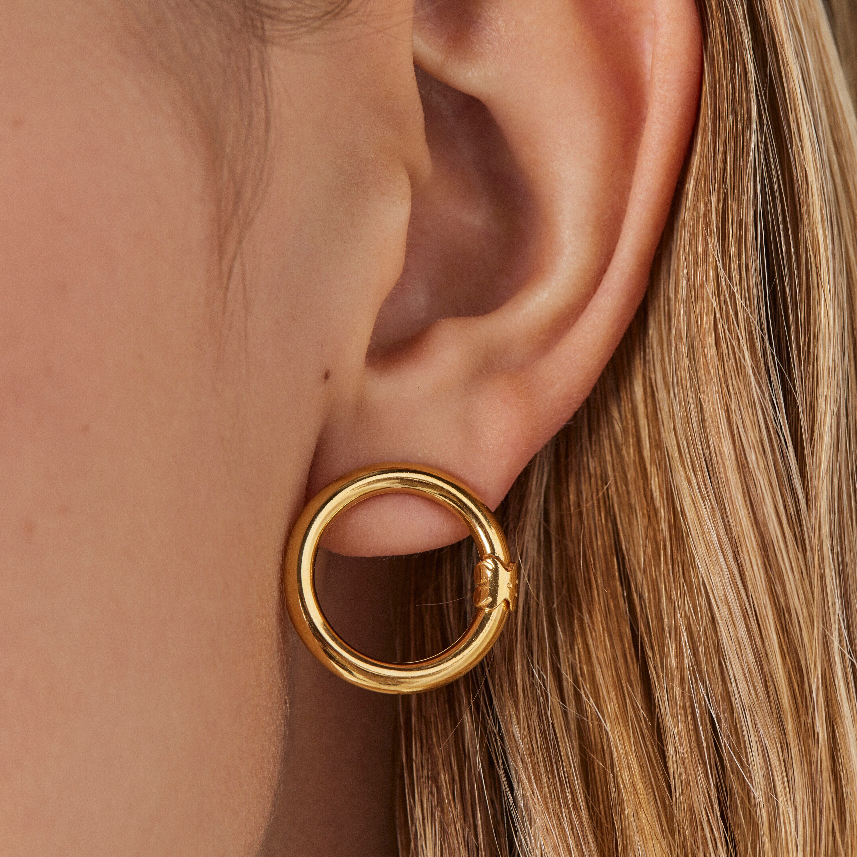 Medium Vermeil Silver Hold Earrings