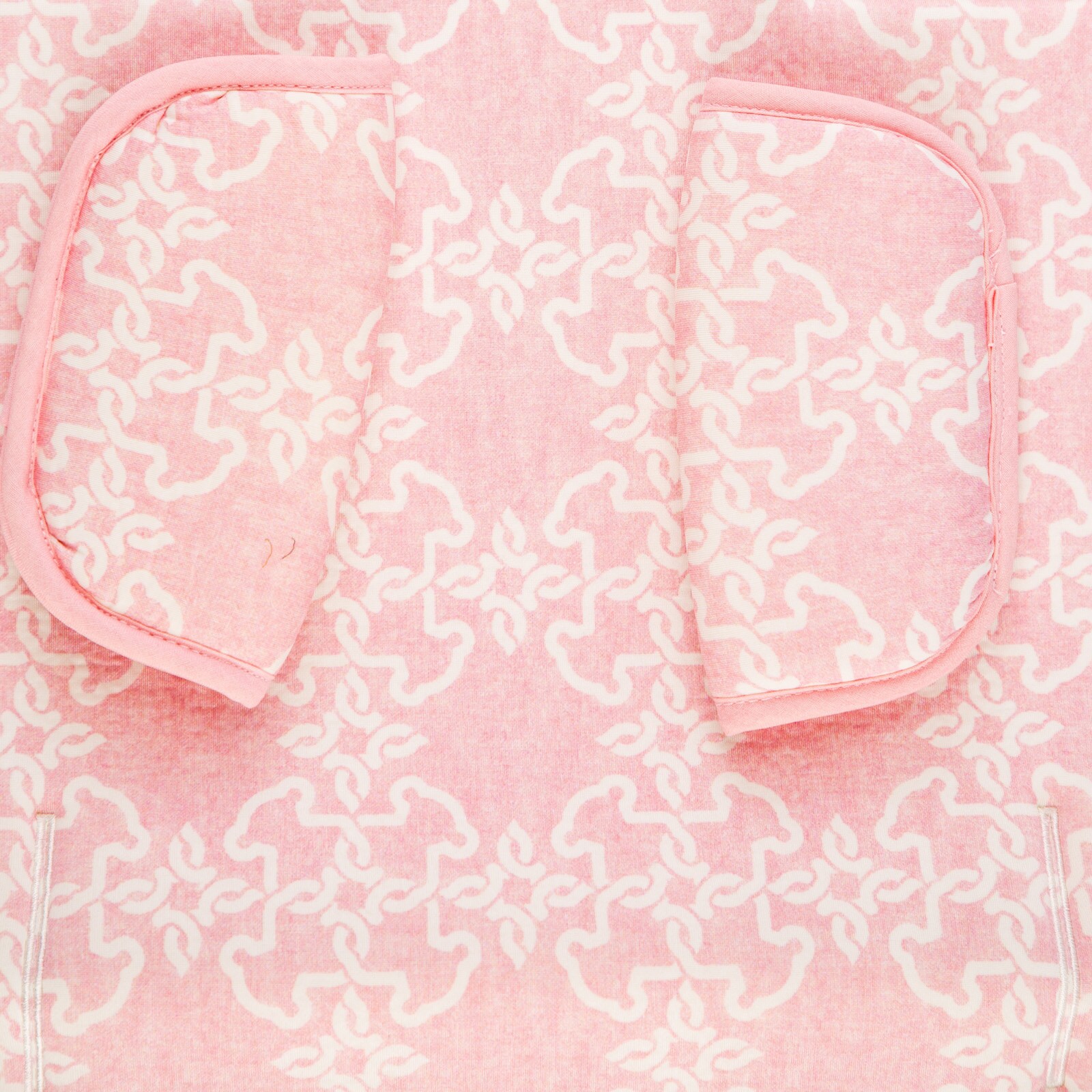 Seat universal cover in pink