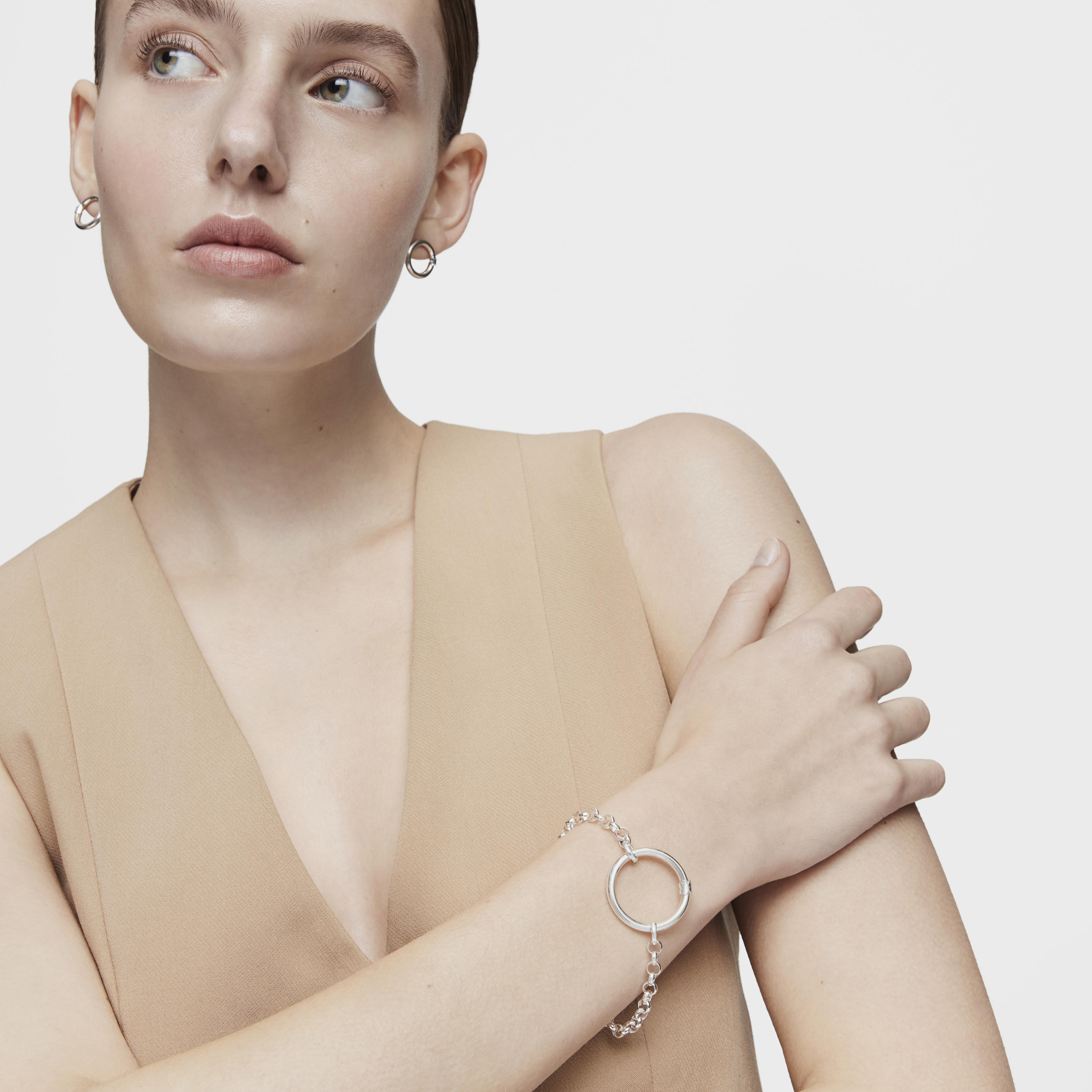 Silver TOUS Hold Bracelet 17cm.