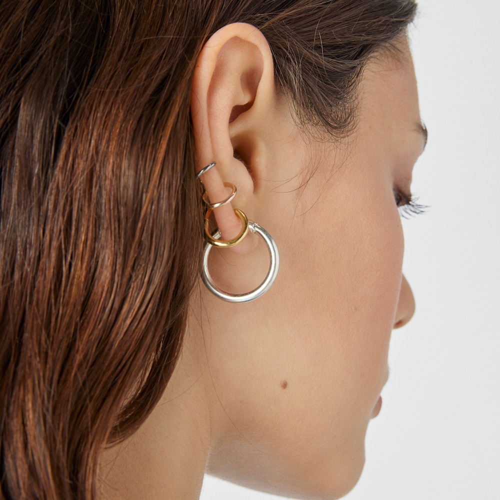 Arete Hold de Plata Dark Silver, ba&ntilde;o de oro 18 kt sobre plata y ba&ntilde;o de oro rosa 18 kt sobre plata