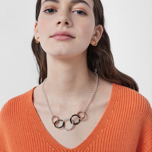 Aretes largos Hold de Plata, baño de oro 18 kt sobre plata, baño de oro rosa 18 kt sobre plata y Plata Dark Silver