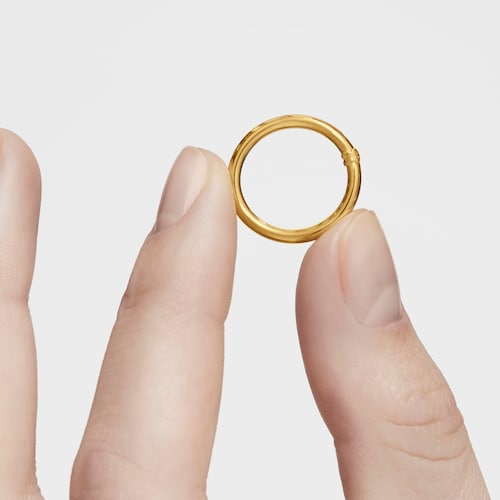 Medium Gold Hold Ring