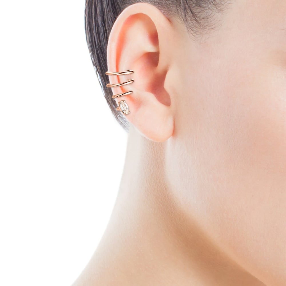Earcuff Eklat con ba&ntilde;o de oro rosa 18 kt sobre plata y topacio