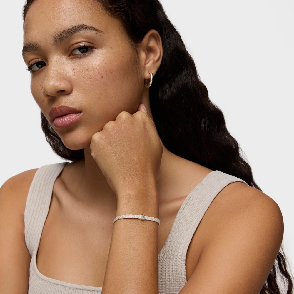 &Lambda;&epsilon;&pi;&tau;ό &Beta;&rho;&alpha;&chi;&iota;ό&lambda;&iota; Real Sisy &alpha;&pi;ό &Alpha;&sigma;ή&mu;&iota;