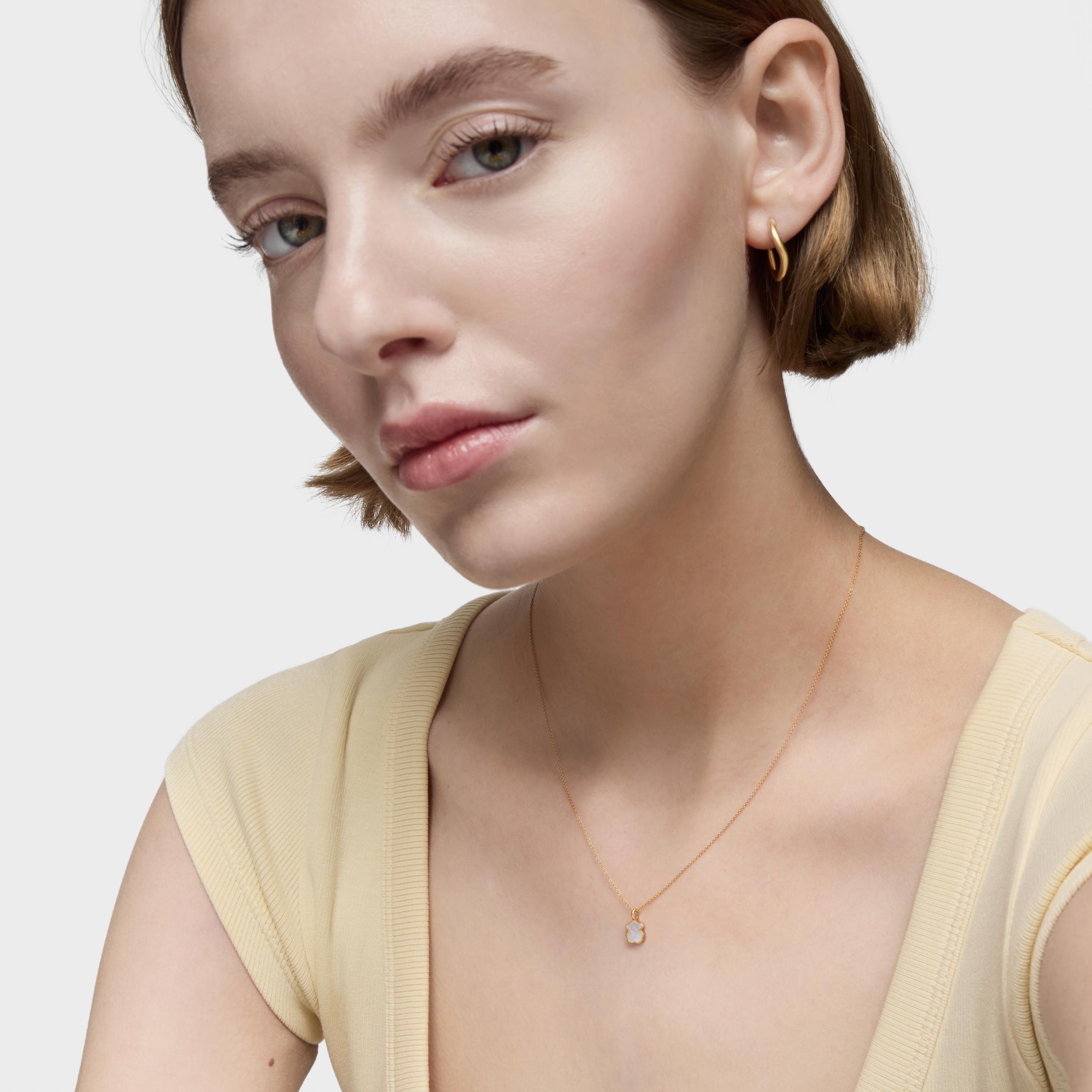 18K solid gold and Mother-of-pearl XXS bear Necklace