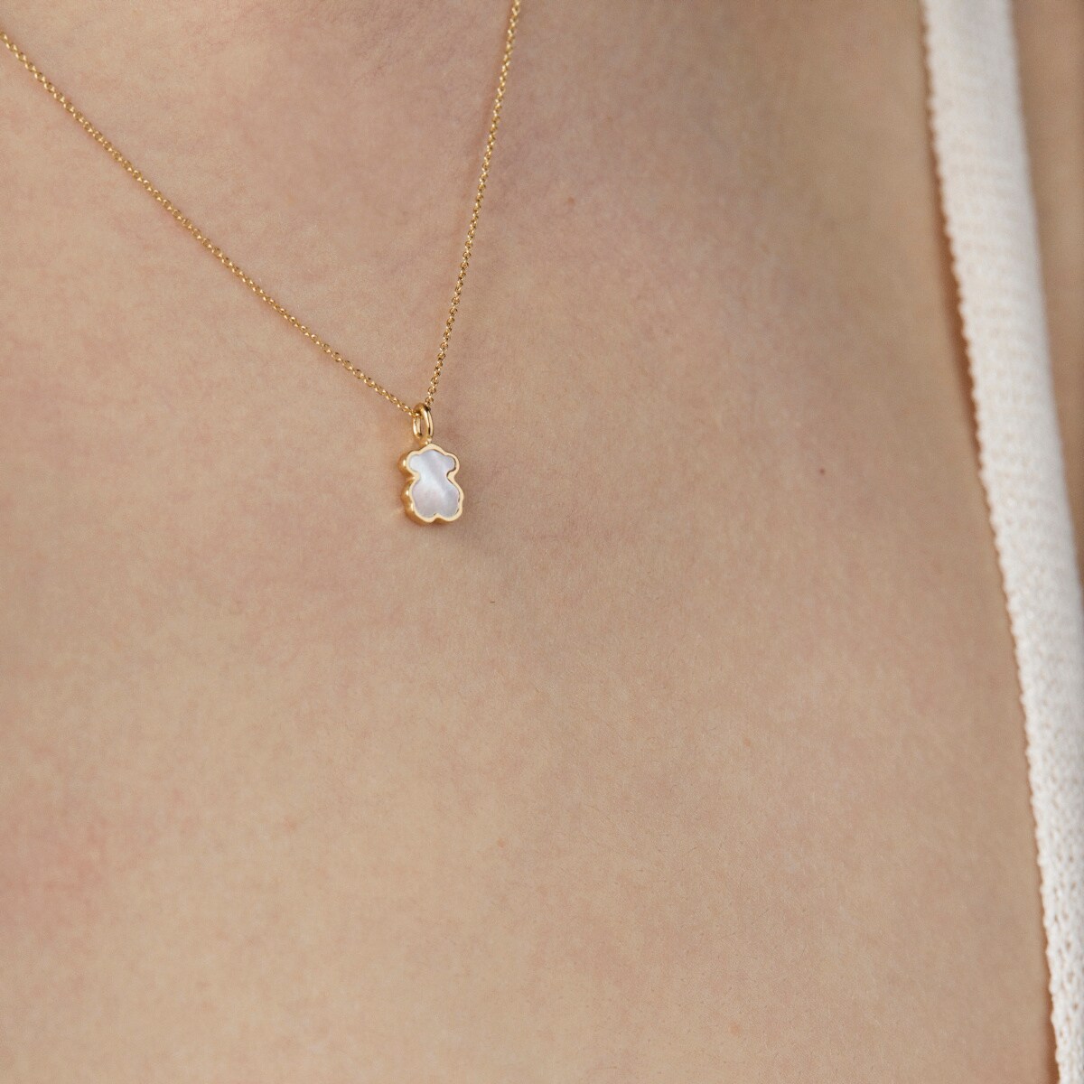 Gold and Mother-of-pearl XXS bear Necklace