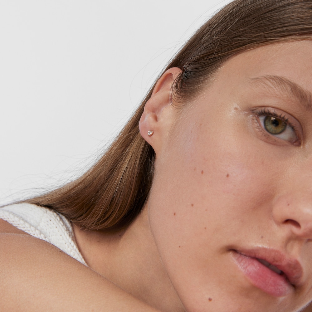 Pendiente coraz&oacute;n de oro rosa con diamantes Les Classiques