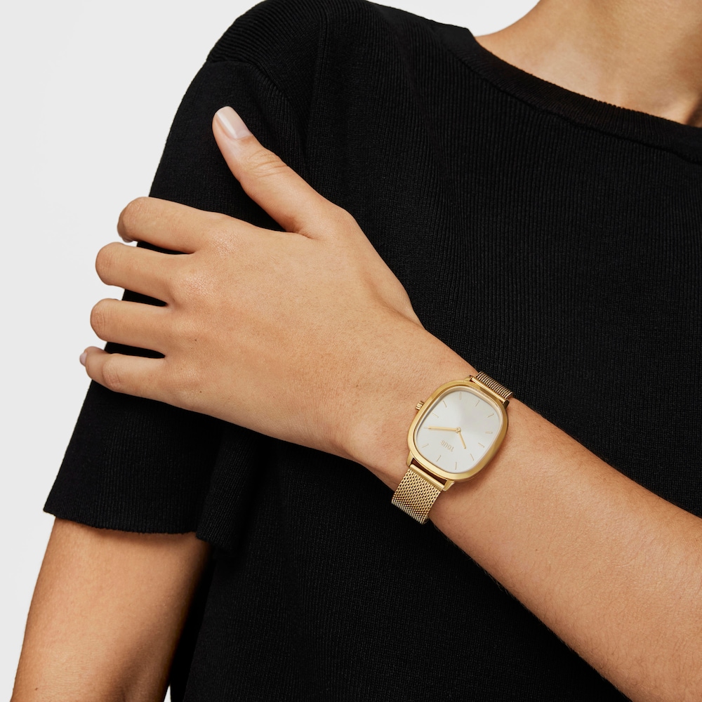 Reloj anal&oacute;gico Heritage de acero IP dorado