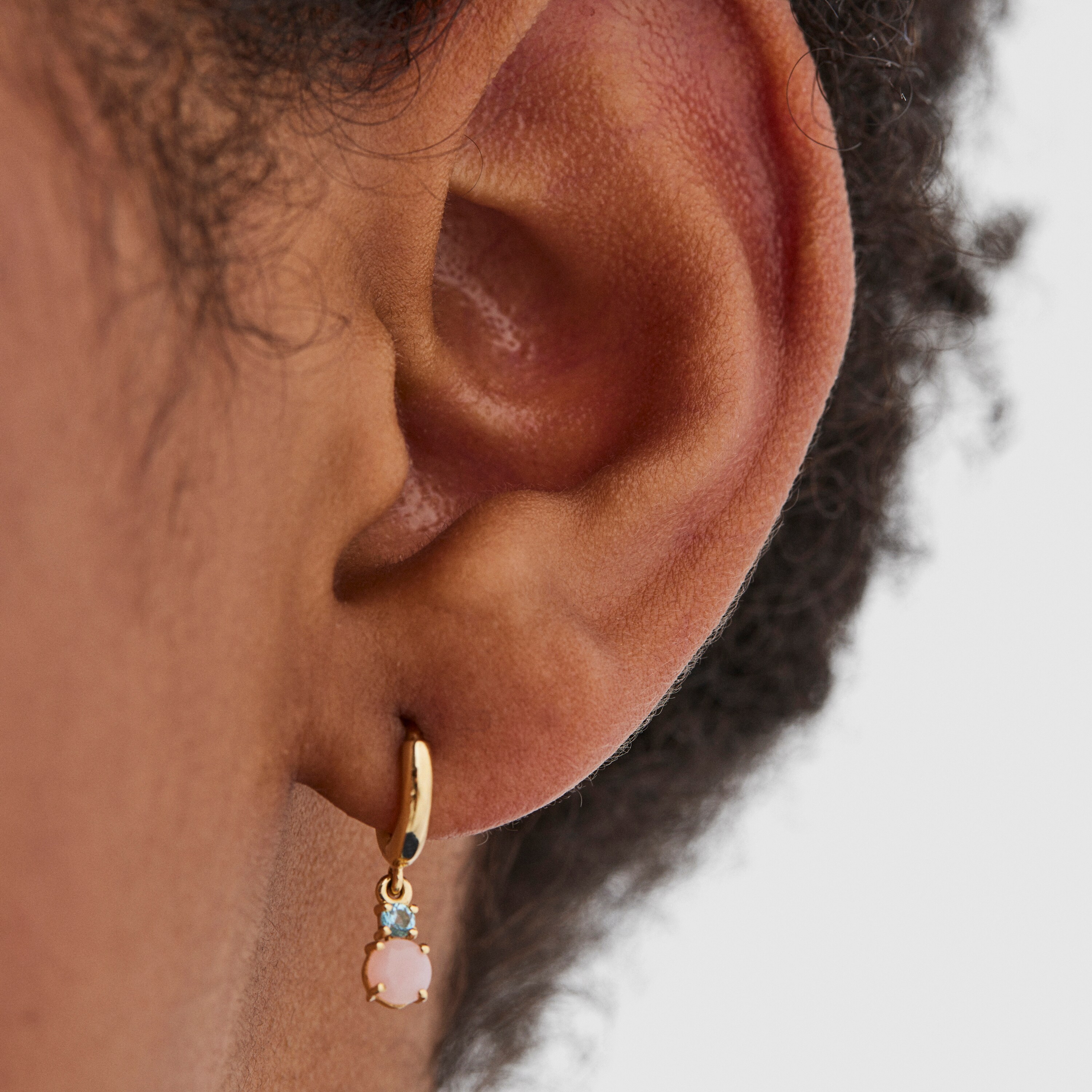 Mini Ivette short Earrings in 18K Solid Gold with Opal and Topaz