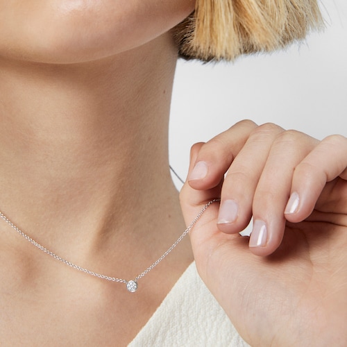 Collar de oro blanco con diamantes Alecia