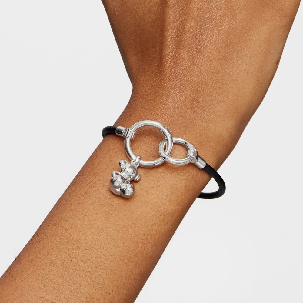 Pulsera de plata y cuero negro Hold image number 4