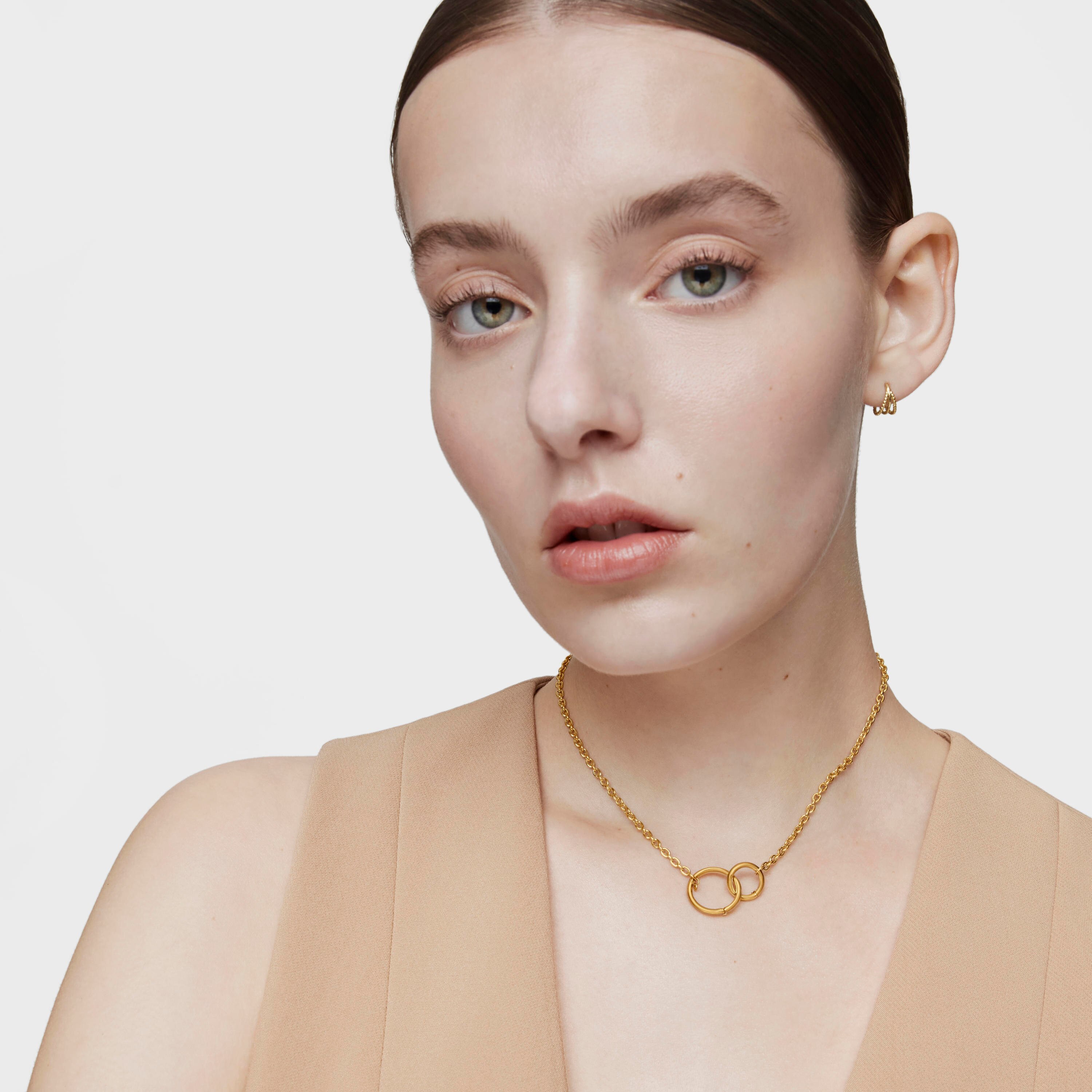 18K solid gold Hold Necklace 37.5cm.