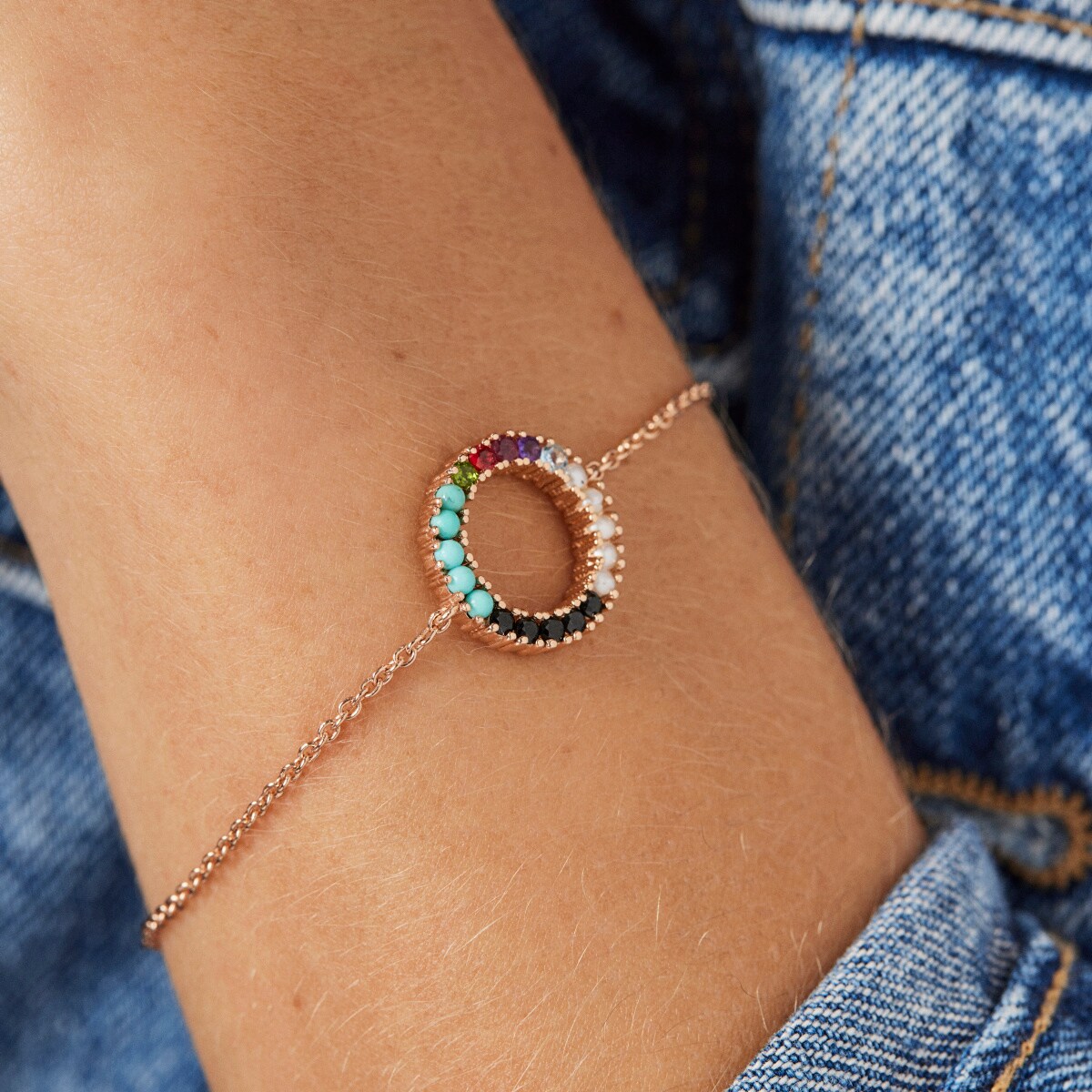 Pulsera disco con baño de oro rosa 18 kt sobre plata y gemas Straight