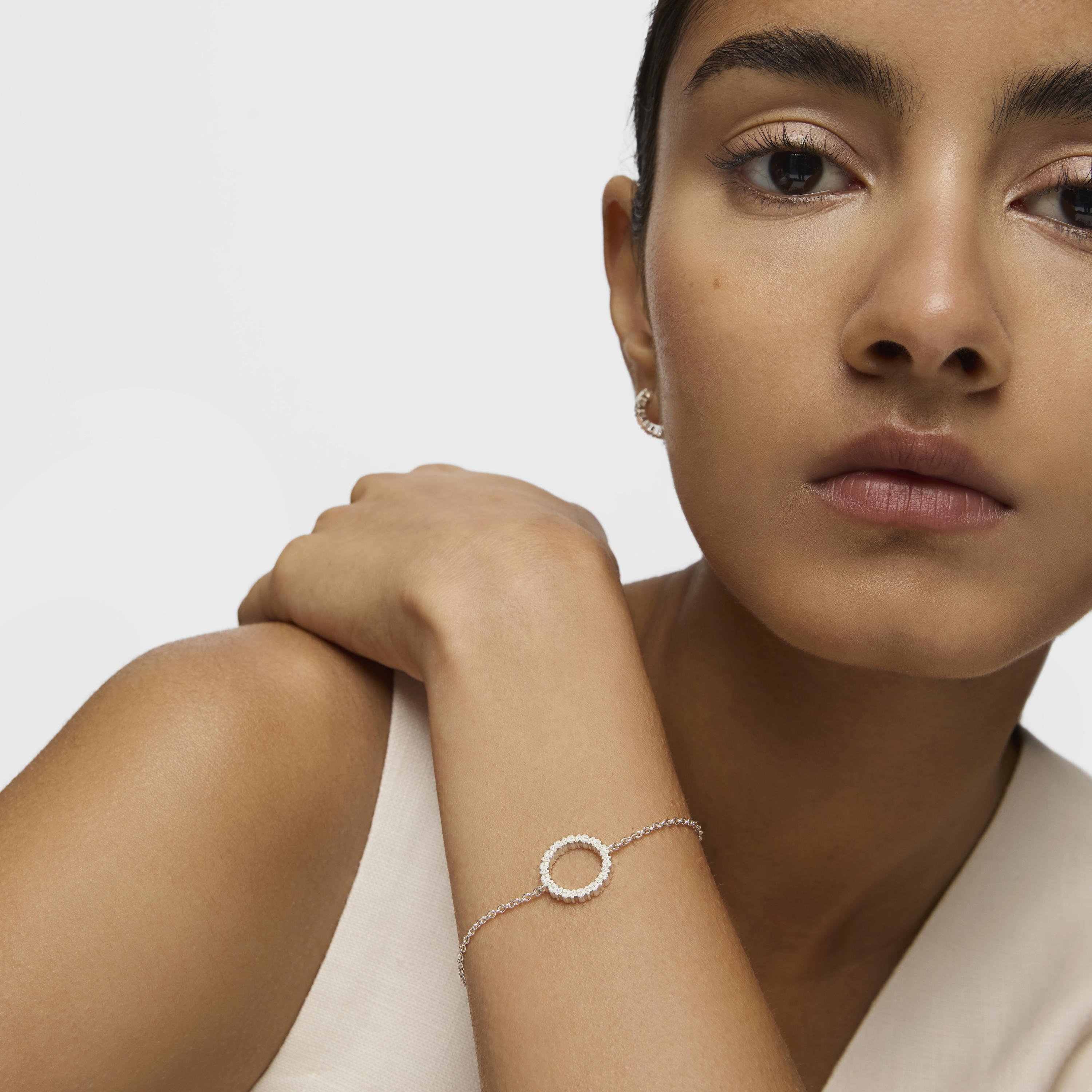 Silver Straight disc Bracelet