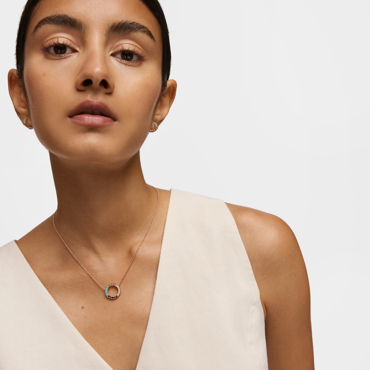 Collar disco con baño de oro rosa 18 kt sobre plata y gemas Straight