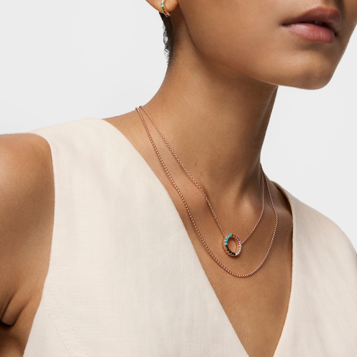 Collar disco con baño de oro rosa 18 kt sobre plata y gemas Straight