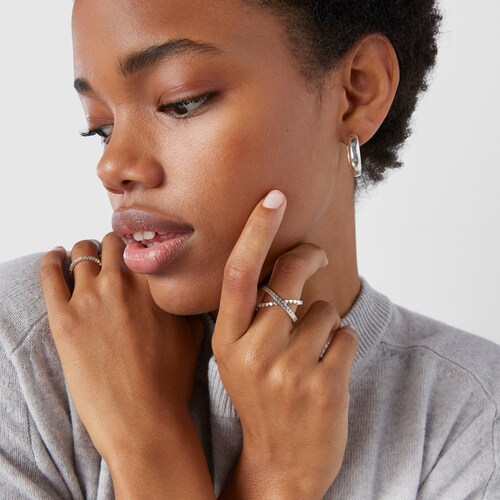 Anell Straight creuat de Plata motius Cor