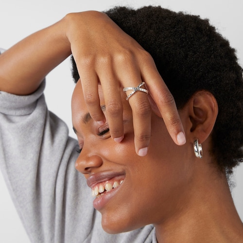 Anell Straight creuat de Plata motius Cor