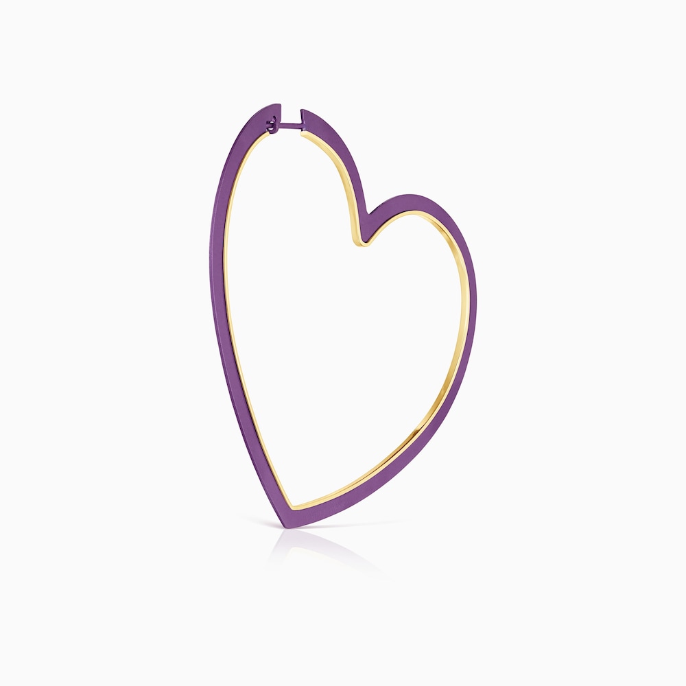 Pendiente suelto coraz&oacute;n con ba&ntilde;o de oro 18 kt sobre plata y titanio Silueta