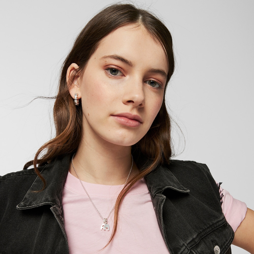 Colgante letra M de plata Alphabet