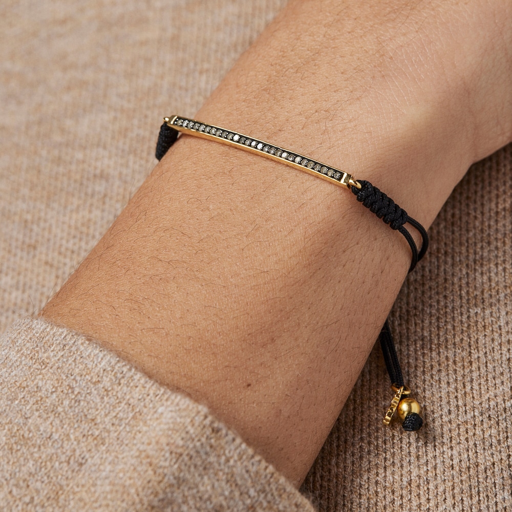 Pulsera barra con baño de oro 18 kt sobre plata, diamantes y cordón negro Nocturne image number 5