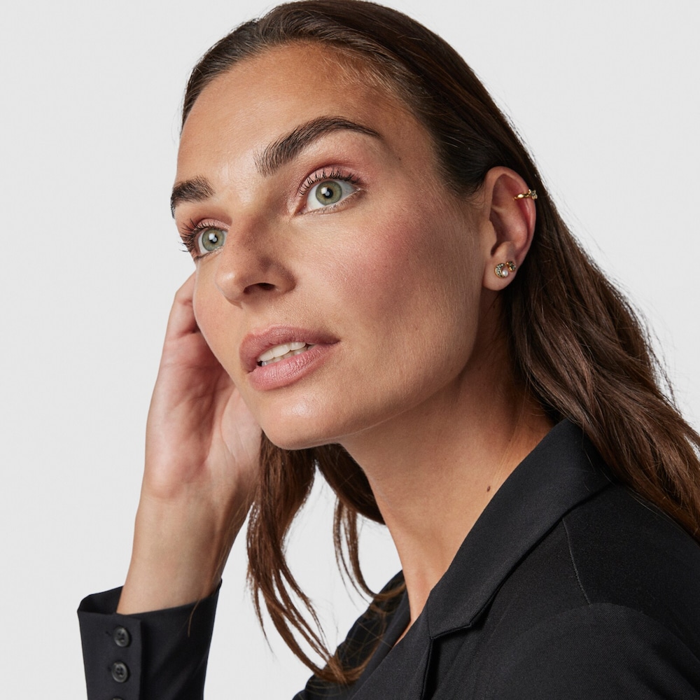 Pendientes luna con ba&ntilde;o de oro 18 kt sobre plata, diamantes y perla Nocturne