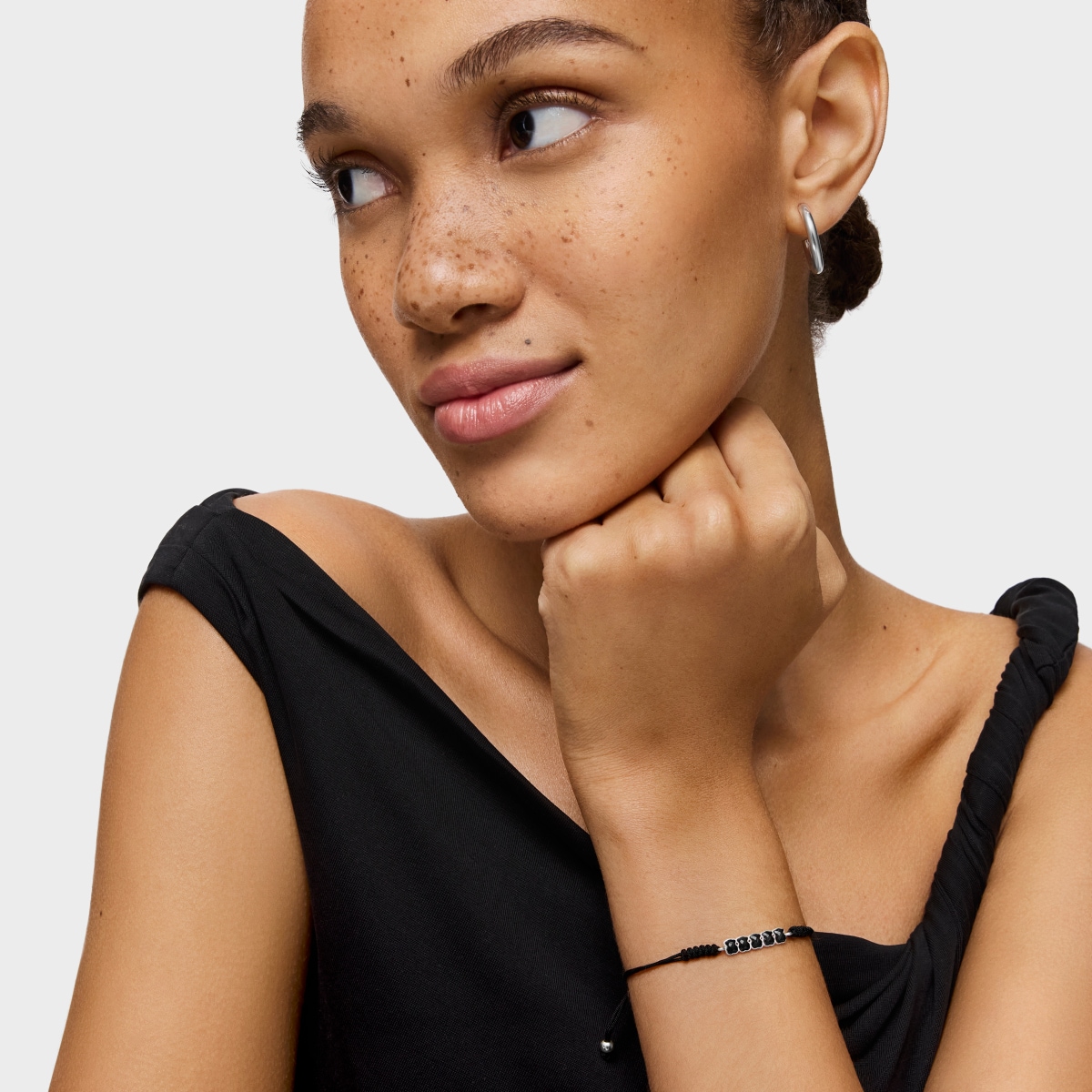 Mini Onix Bracelet in Silver with Onyx and black Cord