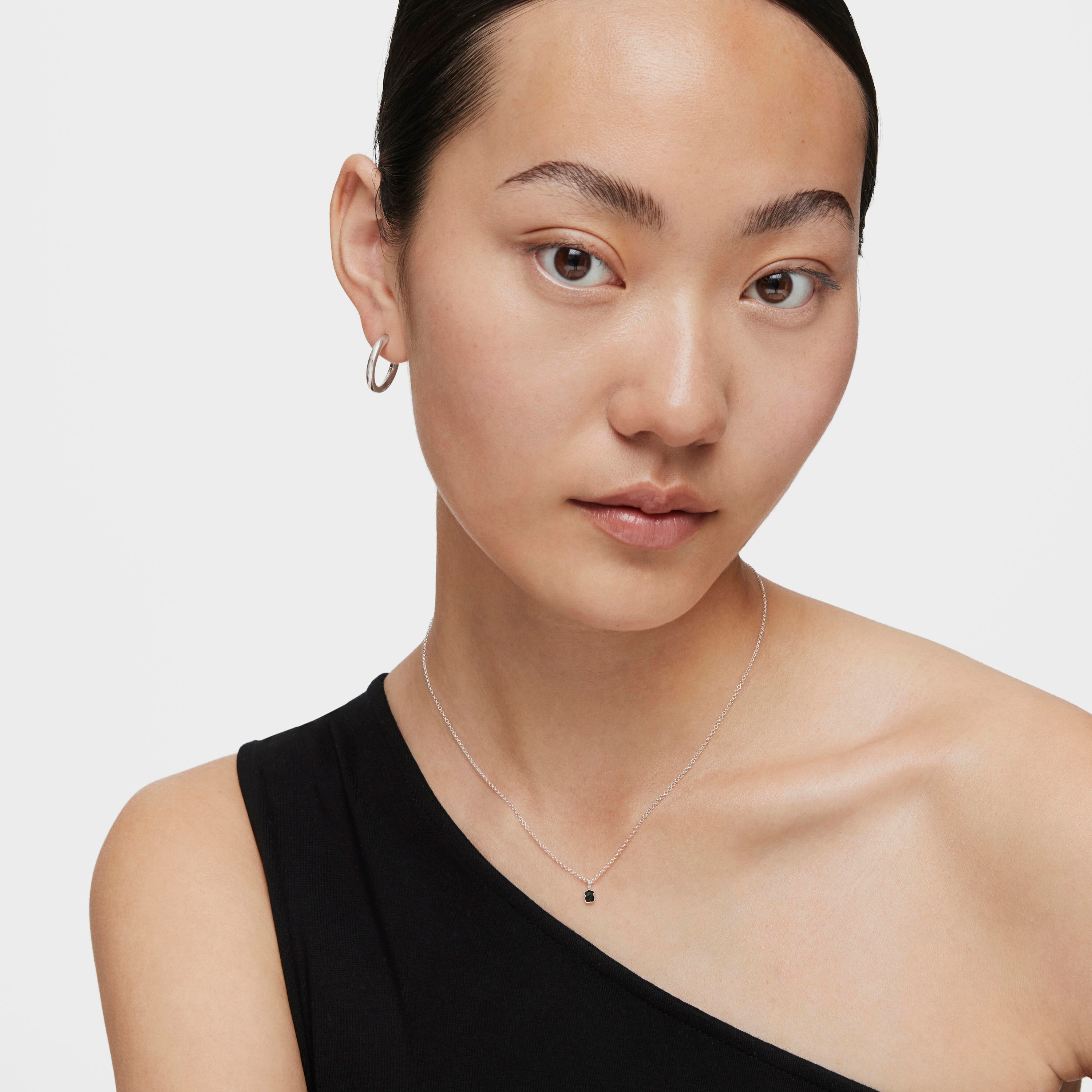 TOUS Mini Onix Necklace in Silver with Onyx 0,4cm.