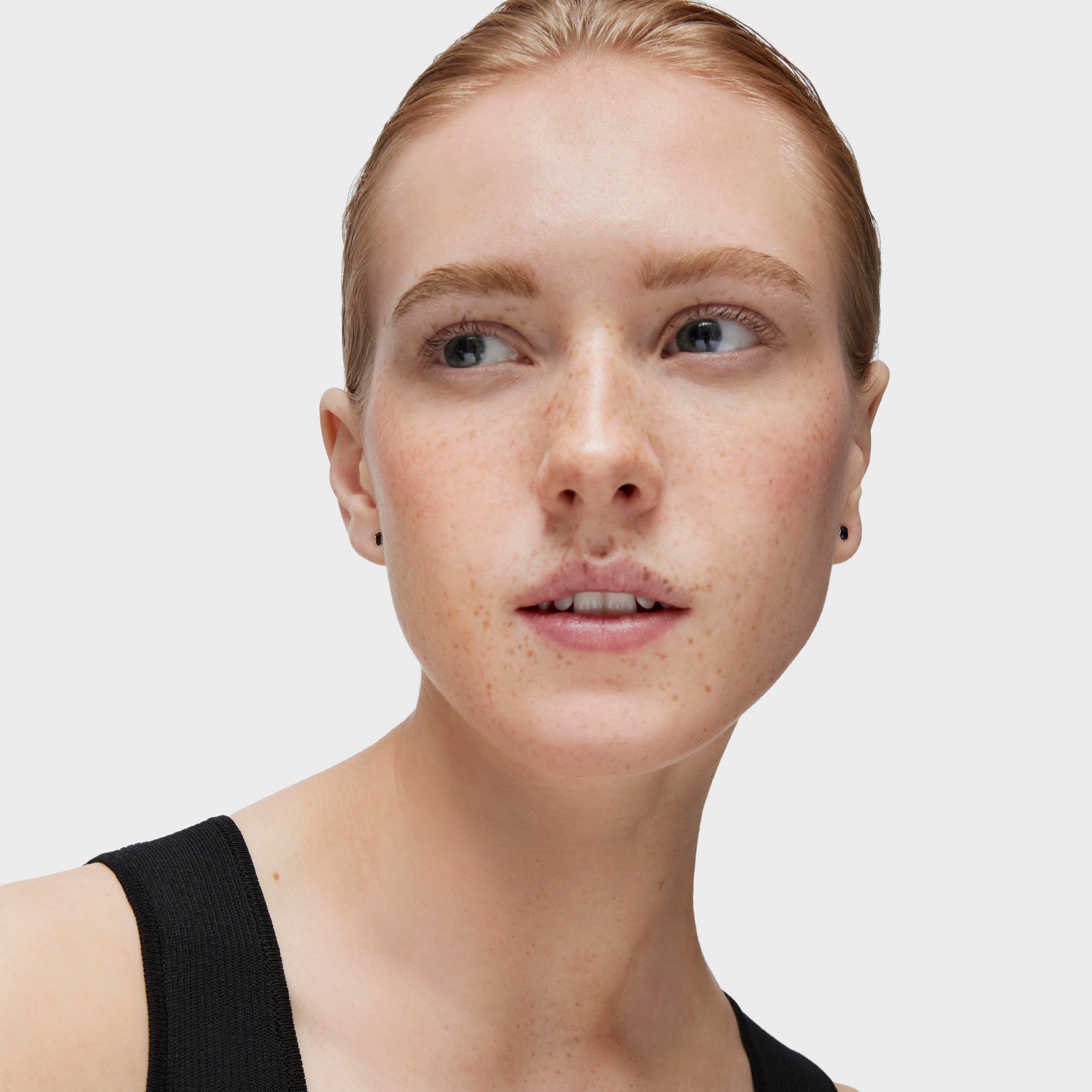 TOUS Mini Onix Earrings in Silver with Onyx 0,4cm.