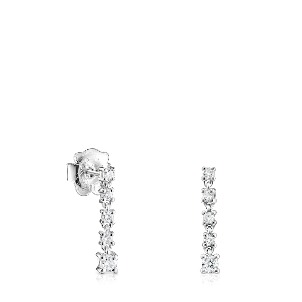 Pendientes cortos de oro blanco con diamantes Riviere
