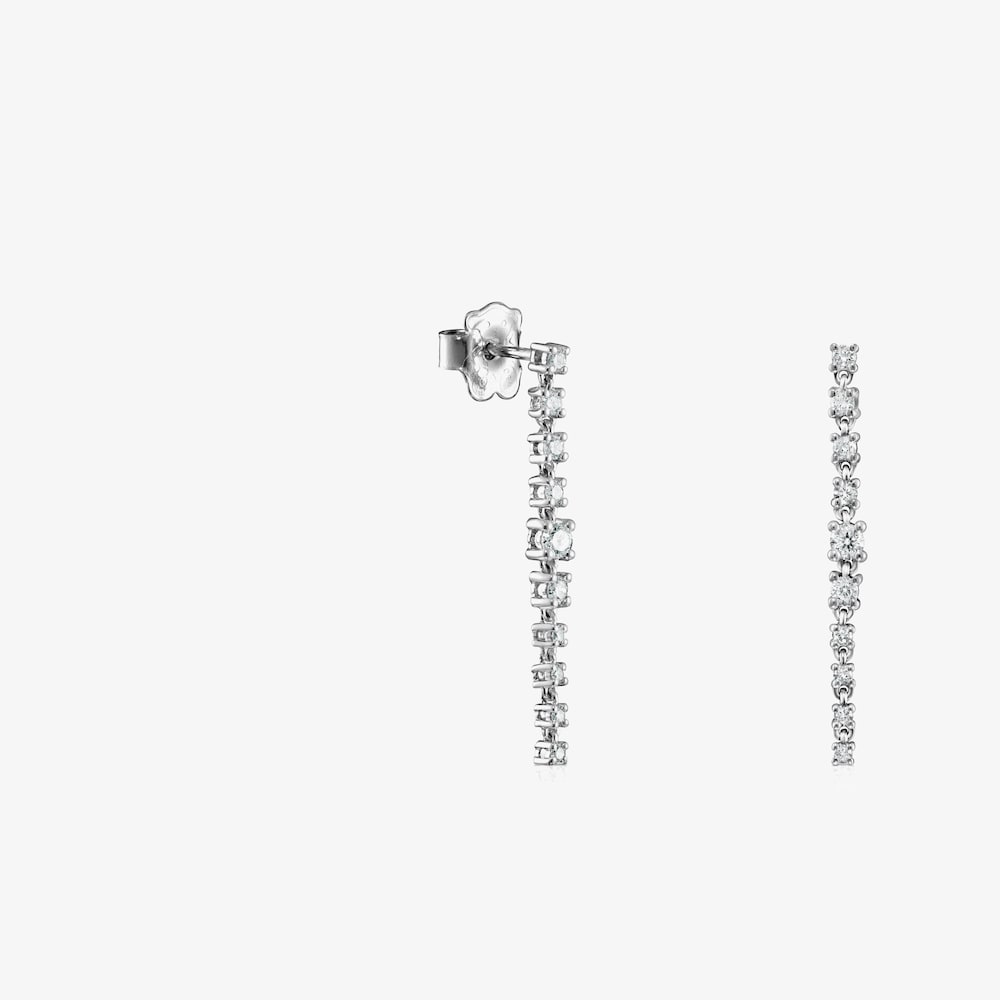 Pendientes largos riviere de oro blanco con diamantes Les Classiques