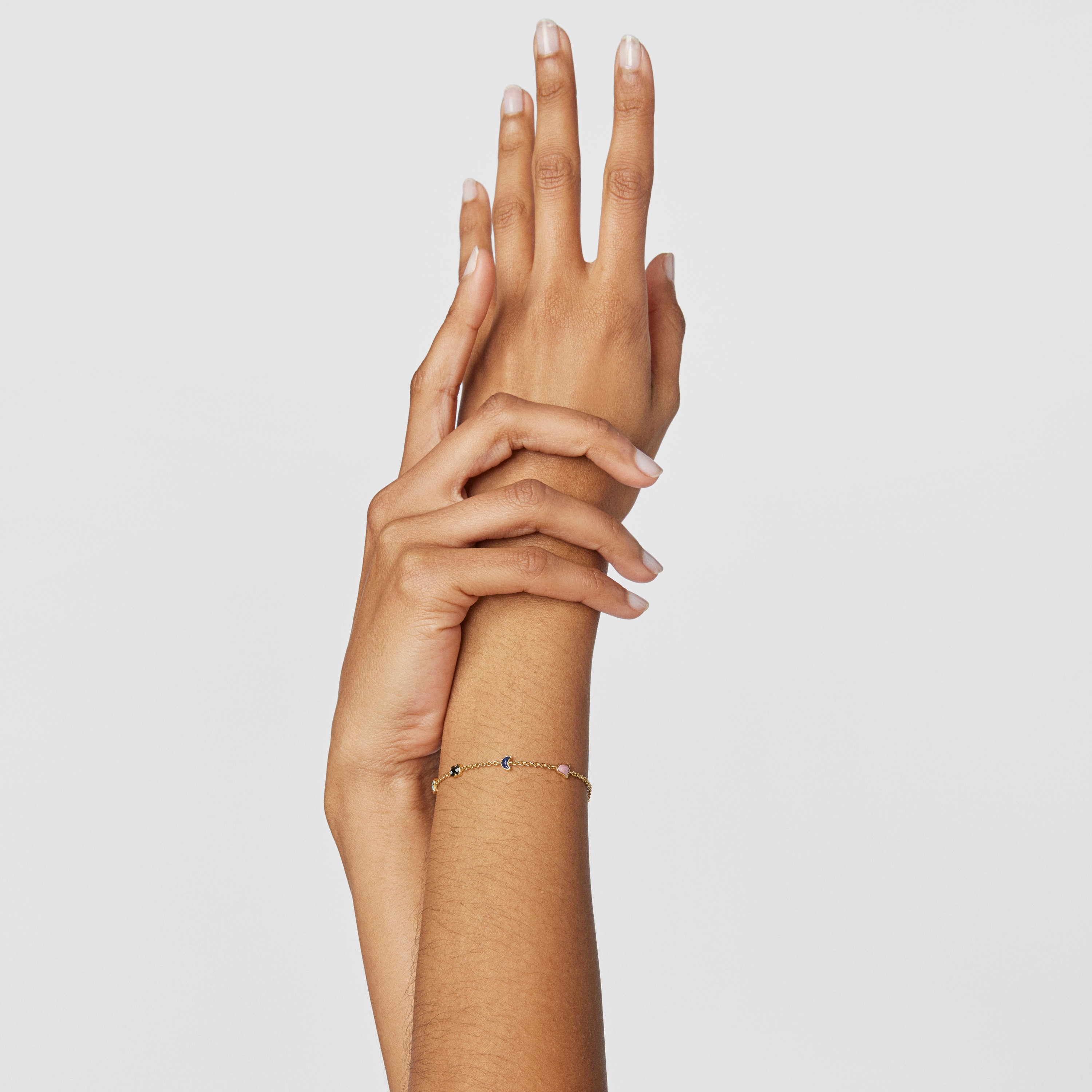 Glory Bracelet in 18K gold vermeil with five Gemstones. 6 89/100