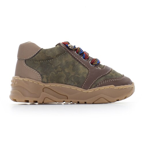 Bota casual Run Verde image number 0