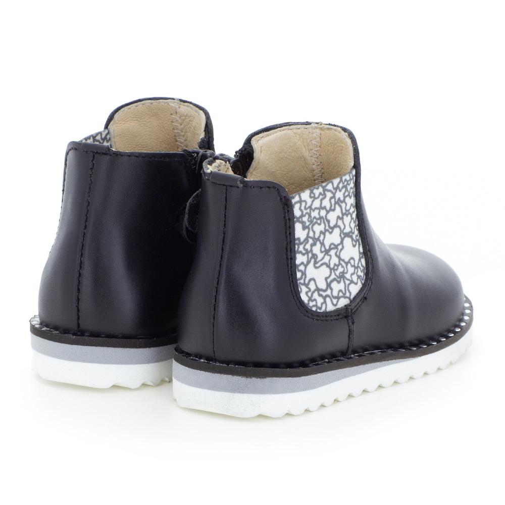 Bota de menina cano baixo Run Negra