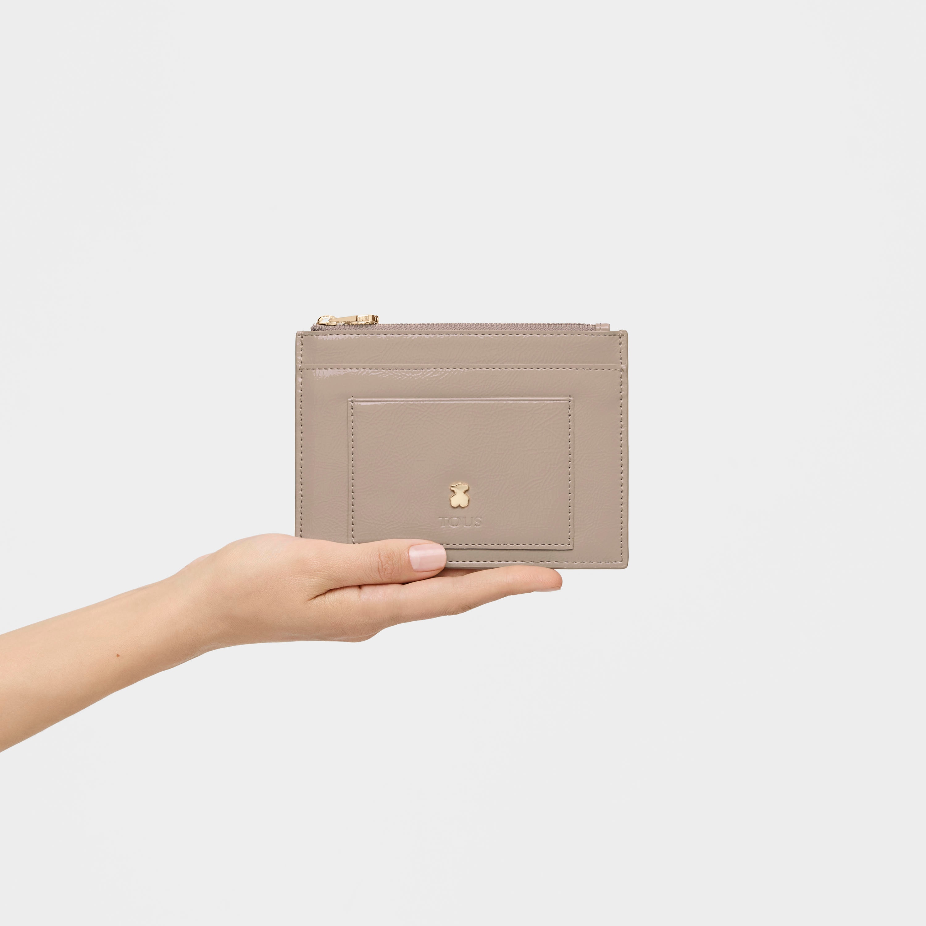 Flat taupe Dorp toilet bag